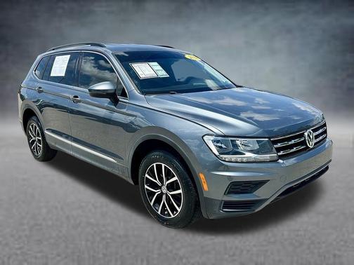 Platinum Gray Metallic 2021 Volkswagen Tiguan 2.0T SE