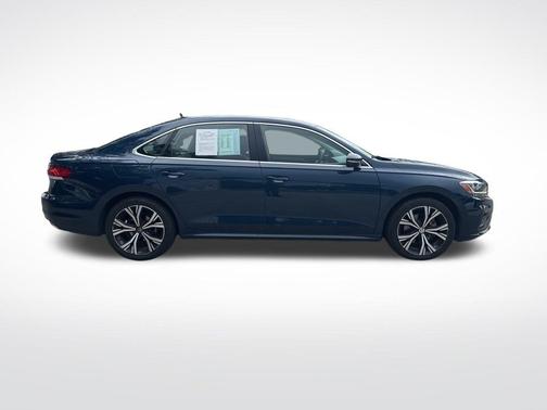 2022 Volkswagen Passat 2.0T SE