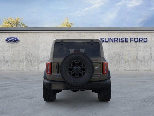 Gray 2026 Ford Bronco Badlands