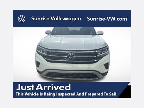 Pure White 2023 Volkswagen Atlas 3.6L SE w/Technology
