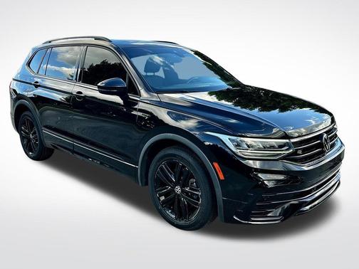 2022 Volkswagen Tiguan 2.0T SE R-Line Black