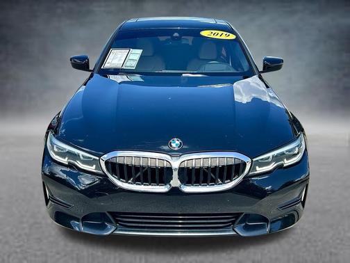 Jet Black 2019 BMW 330 i