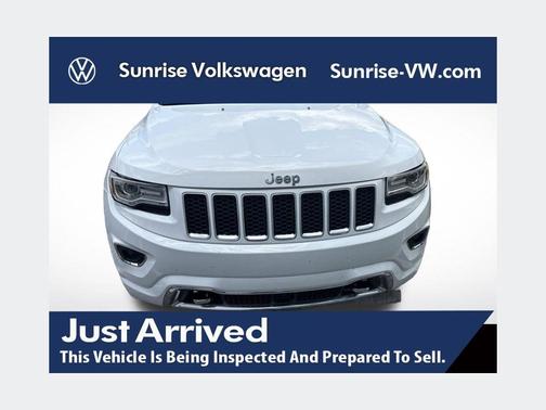Bright White Clearcoat 2015 Jeep Grand Cherokee Overland