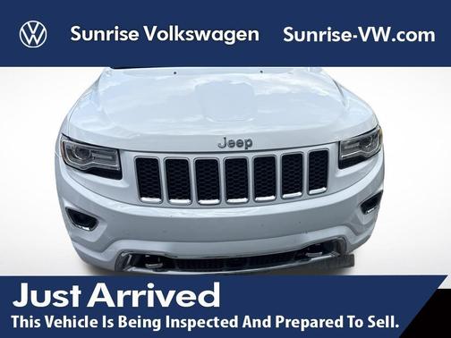 Bright White Clearcoat 2015 Jeep Grand Cherokee Overland