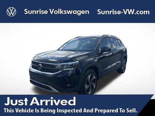 2024 Volkswagen Taos 1.5T SE