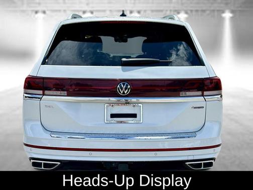 Opal White Pearl Effect 2024 Volkswagen Atlas 2.0T SEL Premium R-Line