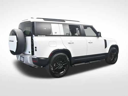 2022 Land Rover Defender 110 S