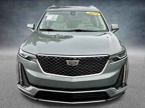 Silver Metallic 2024 Cadillac XT6 Premium Luxury FWD