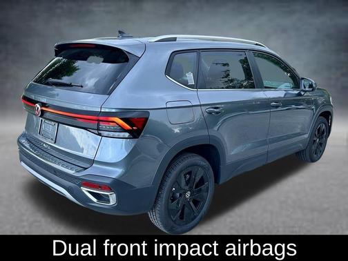 Platinum Gray Metallic 2026 Volkswagen Taos 1.5T SE