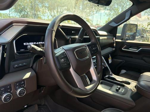 2025 GMC Sierra 3500 Denali