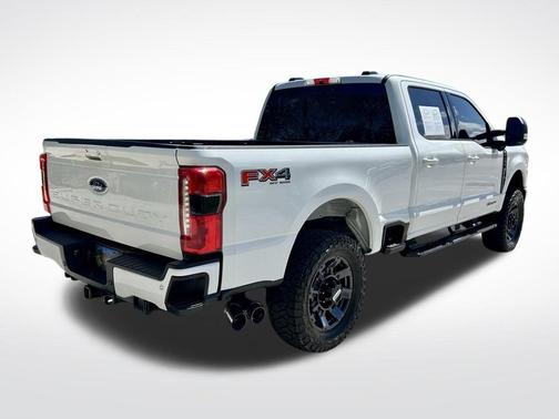2024 Ford F-350 Lariat Super Duty