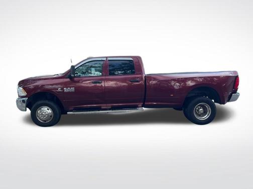 Delmonico Red Pearlcoat 2018 RAM 3500 Tradesman