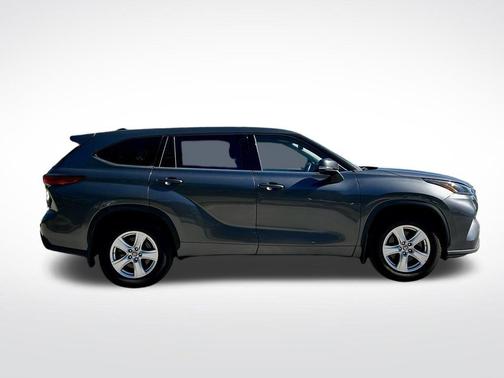 2022 Toyota Highlander 
