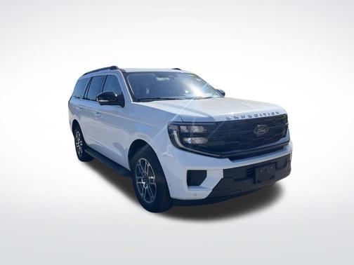Oxford White 2025 Ford Expedition Active