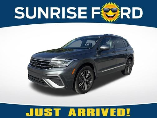 Platinum Gray Metallic 2024 Volkswagen Tiguan 2.0T Wolfsburg Edition