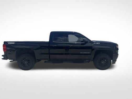 Black 2019 Chevrolet Silverado 1500 LD Custom