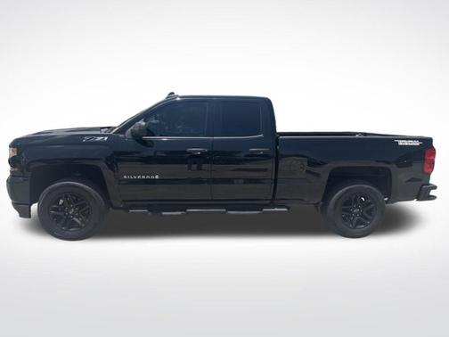 Black 2019 Chevrolet Silverado 1500 LD Custom