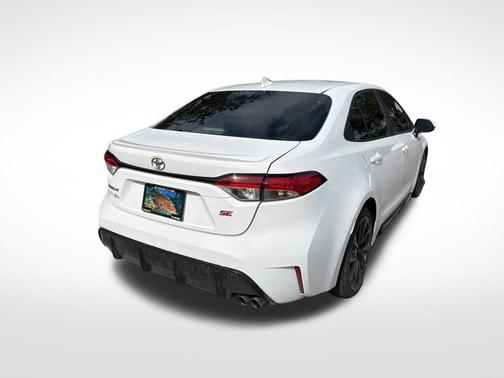 Ice 2023 Toyota Corolla SE