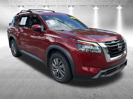 Scarlet Ember 2024 Nissan Pathfinder SV