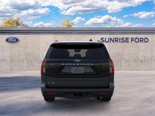 Gray Metallic 2026 Ford Expedition Active