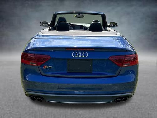 Sepang Blue Pearl Effect w/ Black Roof 2017 Audi S5 3.0T quattro