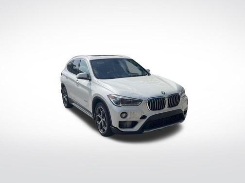 White Metallic 2016 BMW X1 xDrive 28i