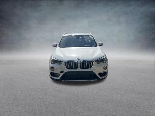 White Metallic 2016 BMW X1 xDrive 28i