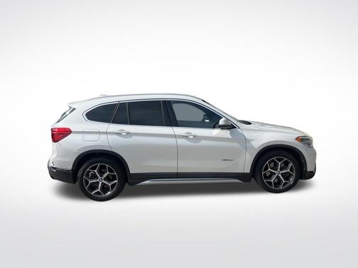 White Metallic 2016 BMW X1 xDrive 28i