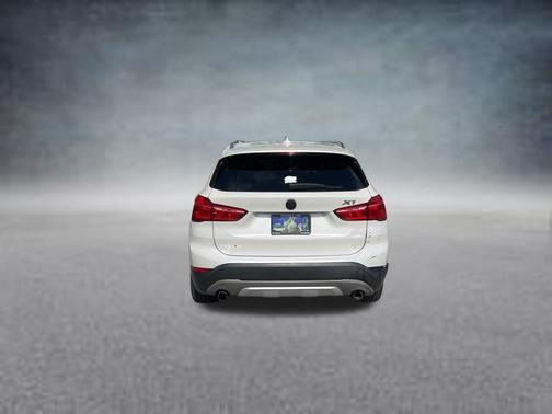 White Metallic 2016 BMW X1 xDrive 28i