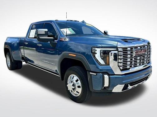 Metallic 2025 GMC Sierra 3500 Denali