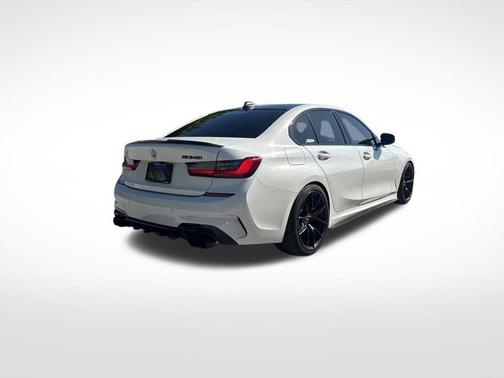 Alpine White 2021 BMW M340 i