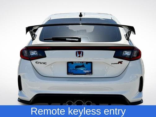 2023 Honda Civic Type R Base
