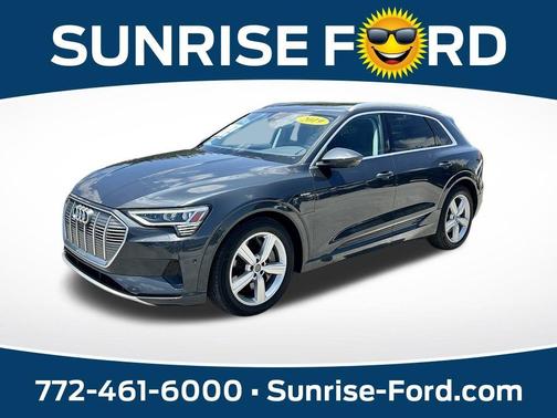 Manhattan Gray Metallic 2019 Audi e-tron Premium Plus
