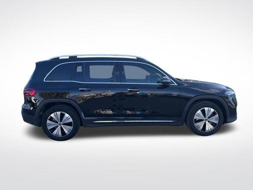 Black 2024 Mercedes-Benz EQB 250 Base