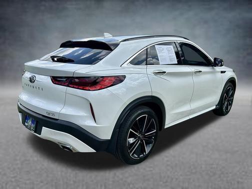 Majestic White 2022 INFINITI QX55 ESSENTIAL