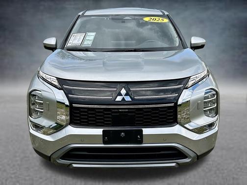 Silver 2025 Mitsubishi Outlander