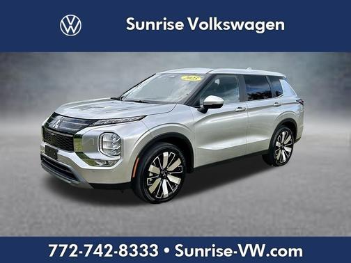 Silver 2025 Mitsubishi Outlander