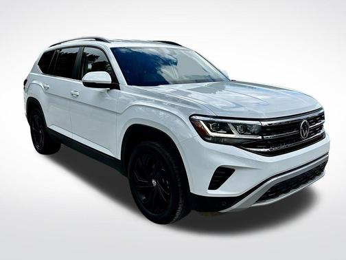 2022 Volkswagen Atlas 3.6L SE w/Technology