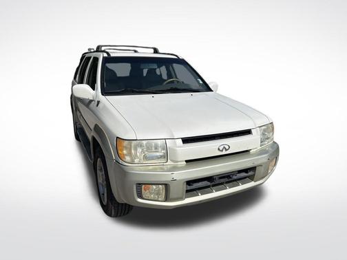 Dover White / Silver Sage 2001 INFINITI QX4
