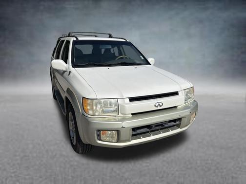 Dover White / Silver Sage 2001 INFINITI QX4