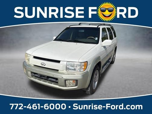 Dover White / Silver Sage 2001 INFINITI QX4