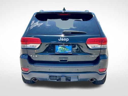 Black Forest Green Pearlcoat 2014 Jeep Grand Cherokee Limited