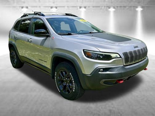 Billet Silver Metallic Clearcoat 2022 Jeep Cherokee Trailhawk
