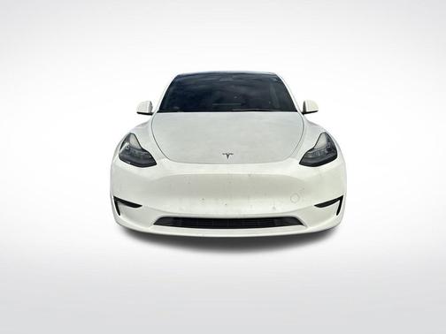 Pearl White Multi 2022 Tesla Model Y Long Range