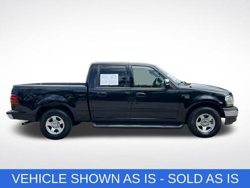 Black Clearcoat 2002 Ford F-150 XLT SuperCrew