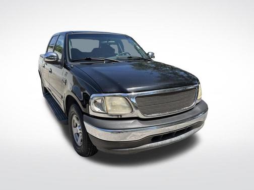 Black Clearcoat 2002 Ford F-150 XLT SuperCrew