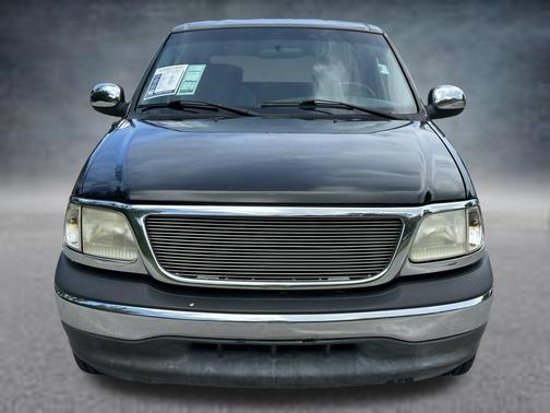 Black Clearcoat 2002 Ford F-150 XLT SuperCrew