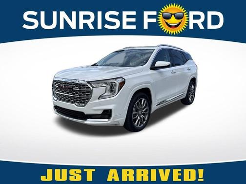 Summit White 2022 GMC Terrain Denali