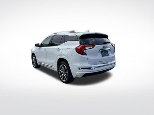 Summit White 2022 GMC Terrain Denali
