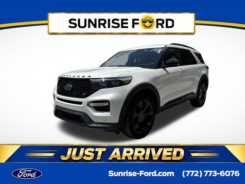 White Metallic 2024 Ford Explorer ST